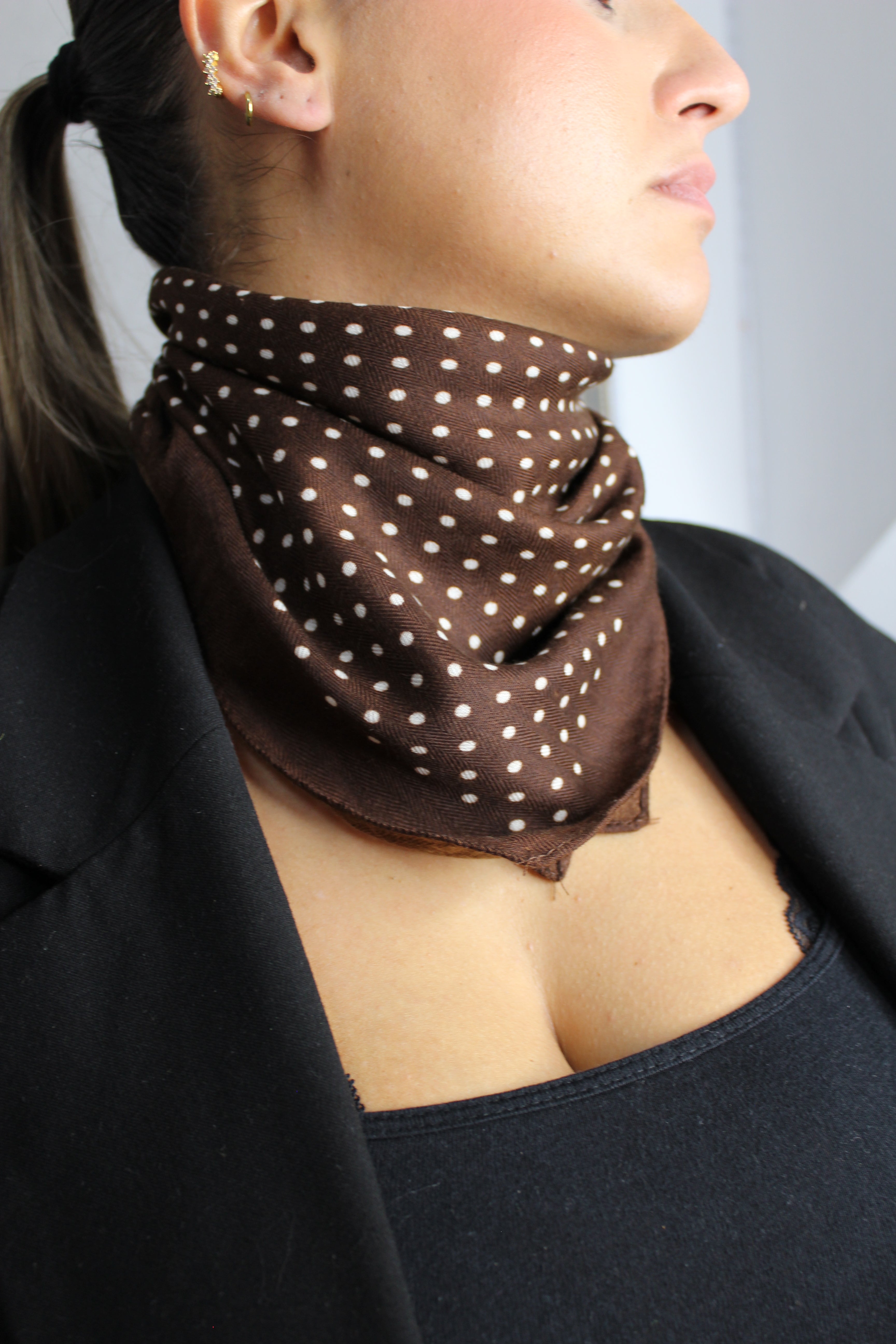 Pañuelo Topos Marron Chocolate