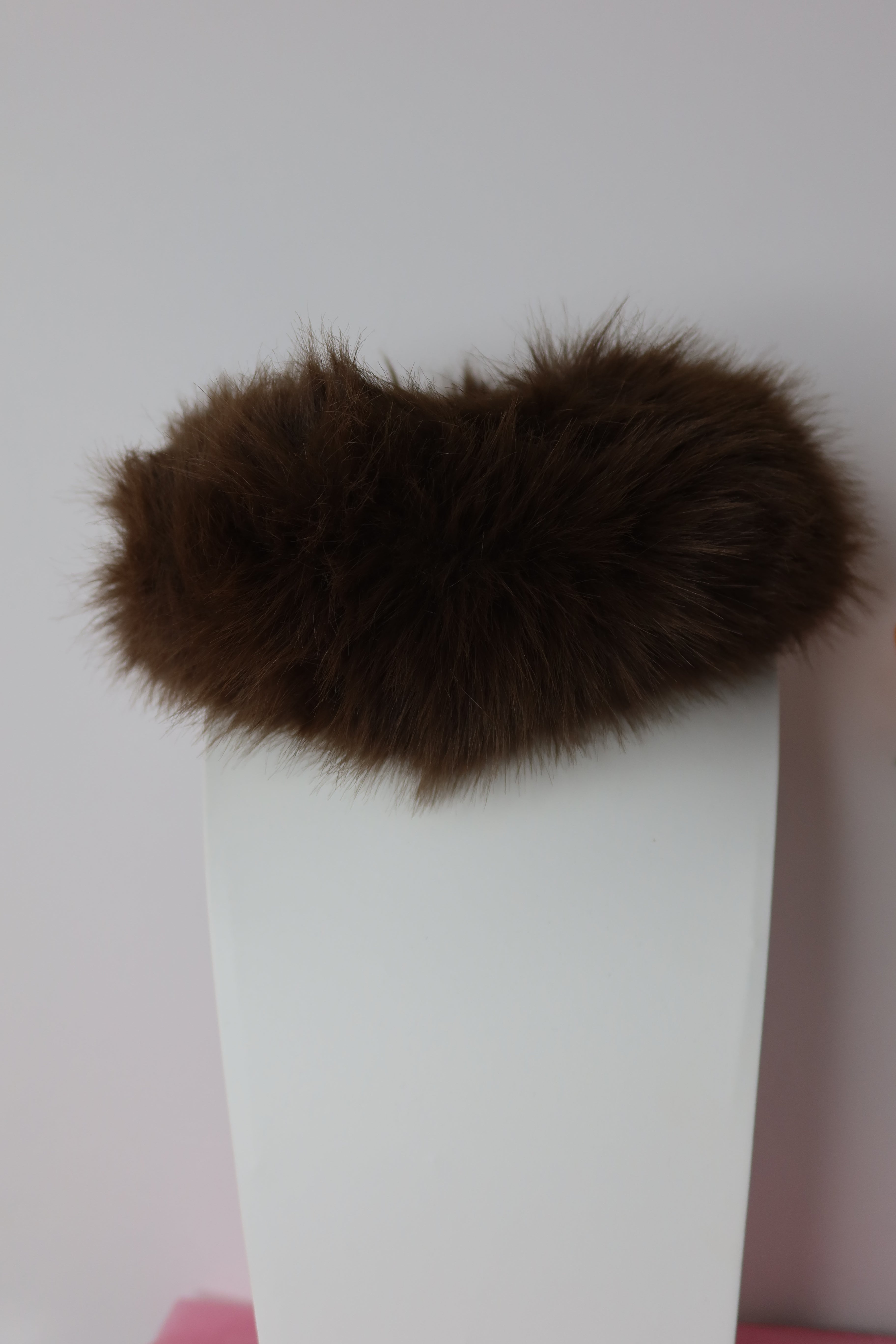 Cuello Marron Chocolate