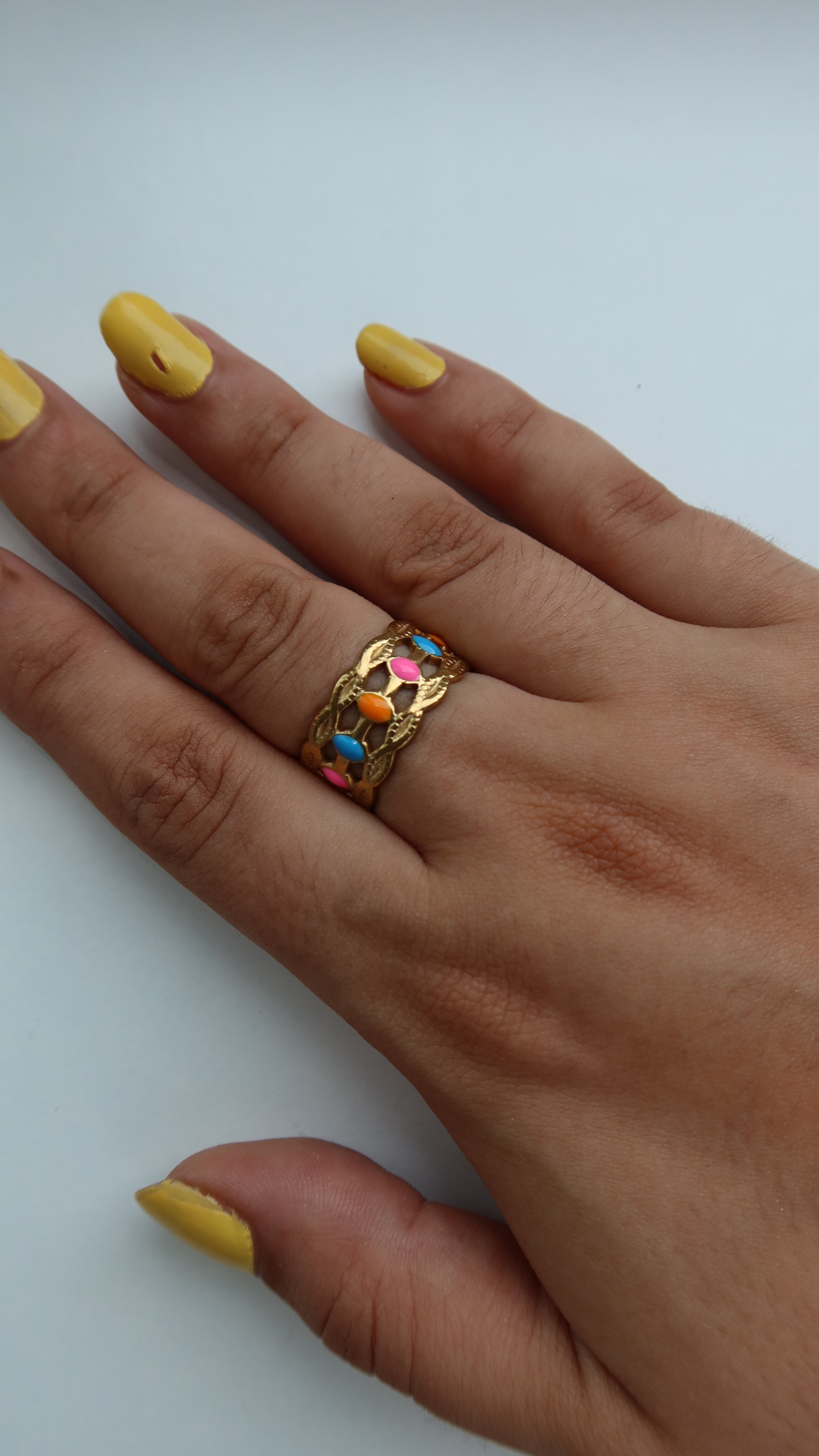 Anillo Zelia