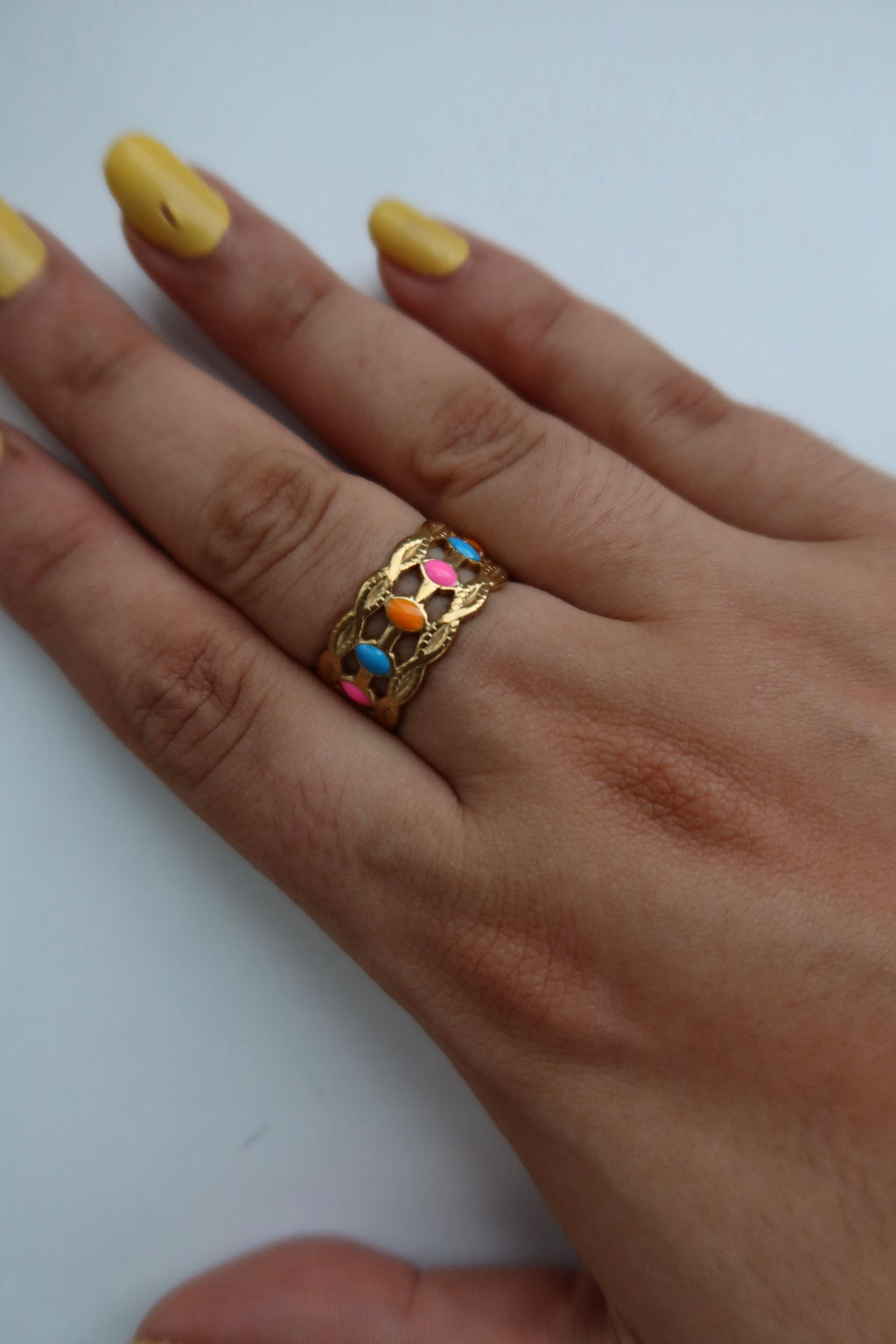 Anillo Zelia