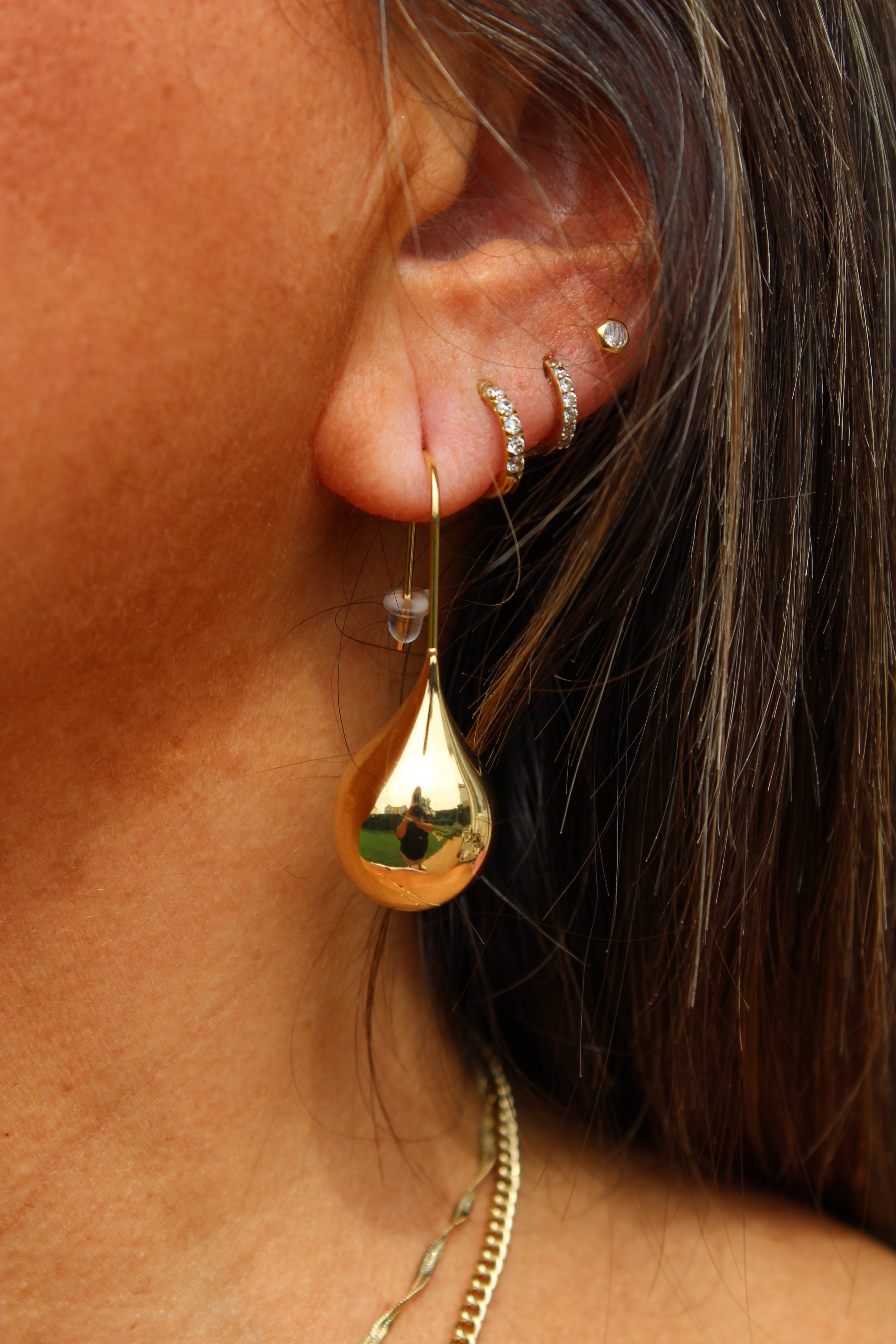 Pendientes Nira Dorado
